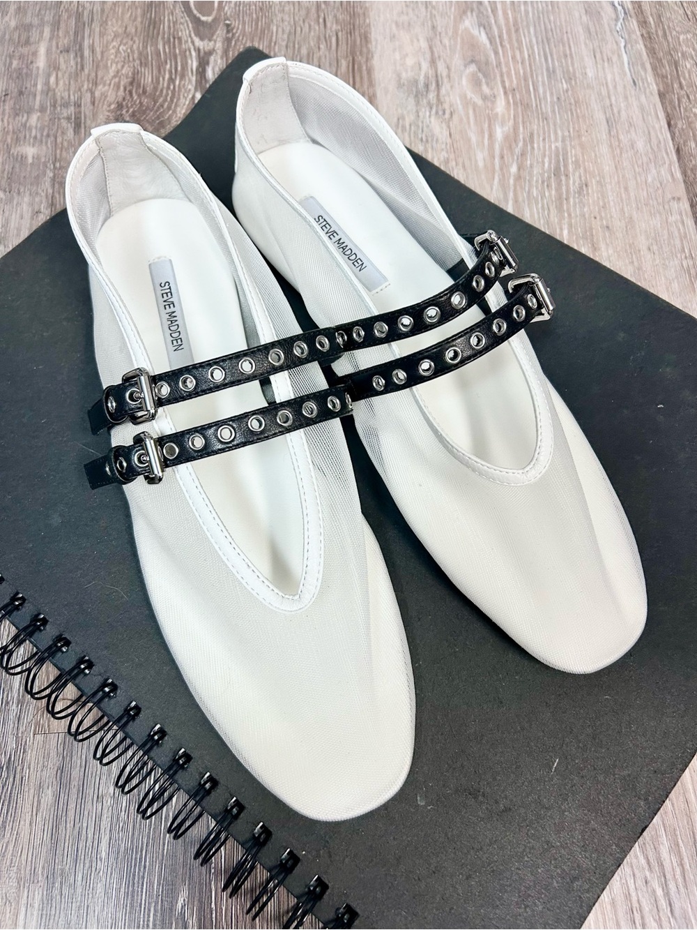 STEVE MADDEN 🐼 Lydia White Mesh Mary Jane Flat with Double Strap - Size 9